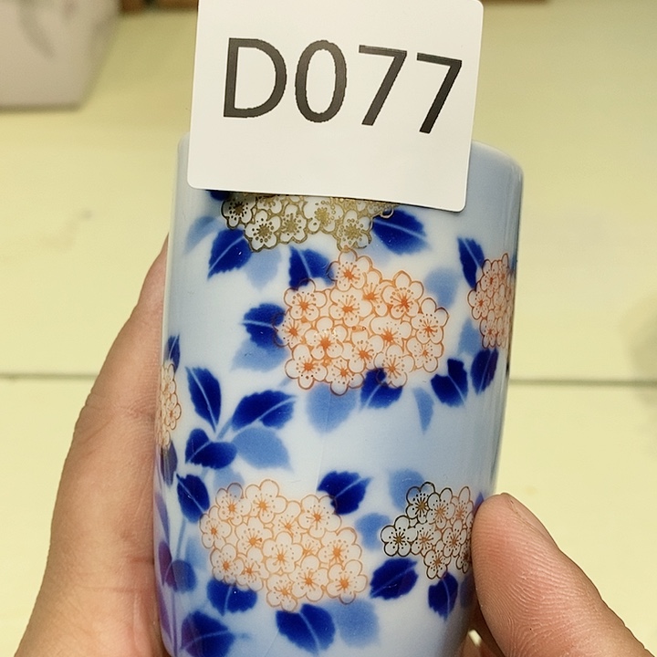 茶具瓷器杂项如图所示