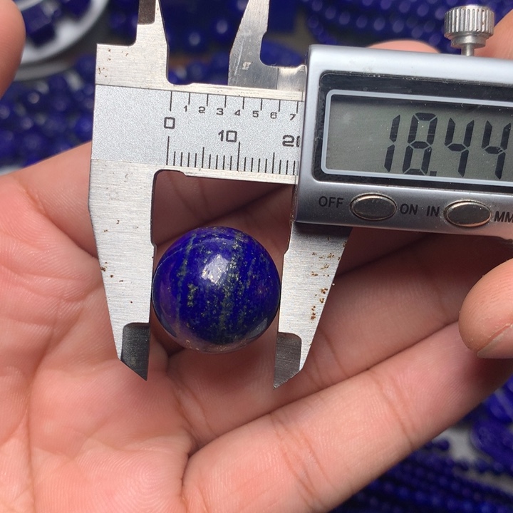 青金石未镶嵌18mm圆珠