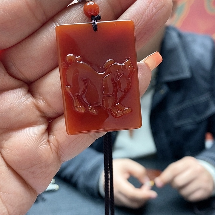 玛瑙/玉髓颈饰合金