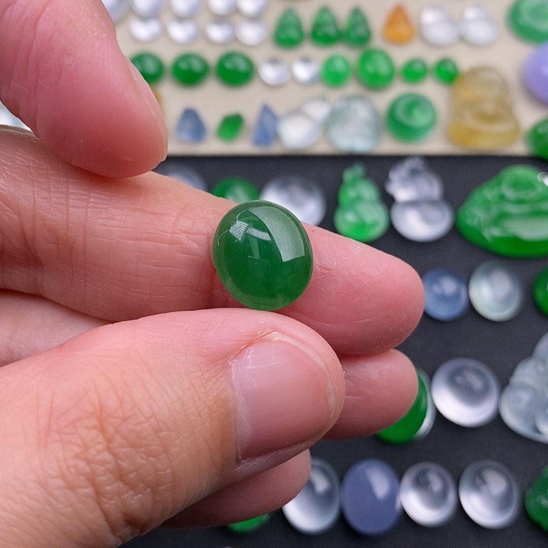 定制翡翠未镶嵌翡翠