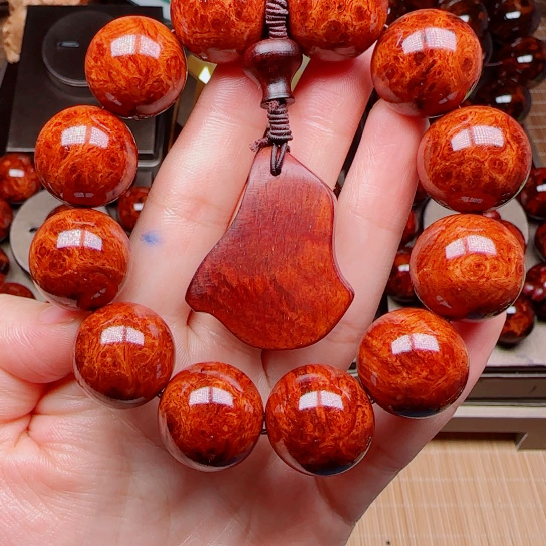 黄花梨/降香黄檀R****。想20f