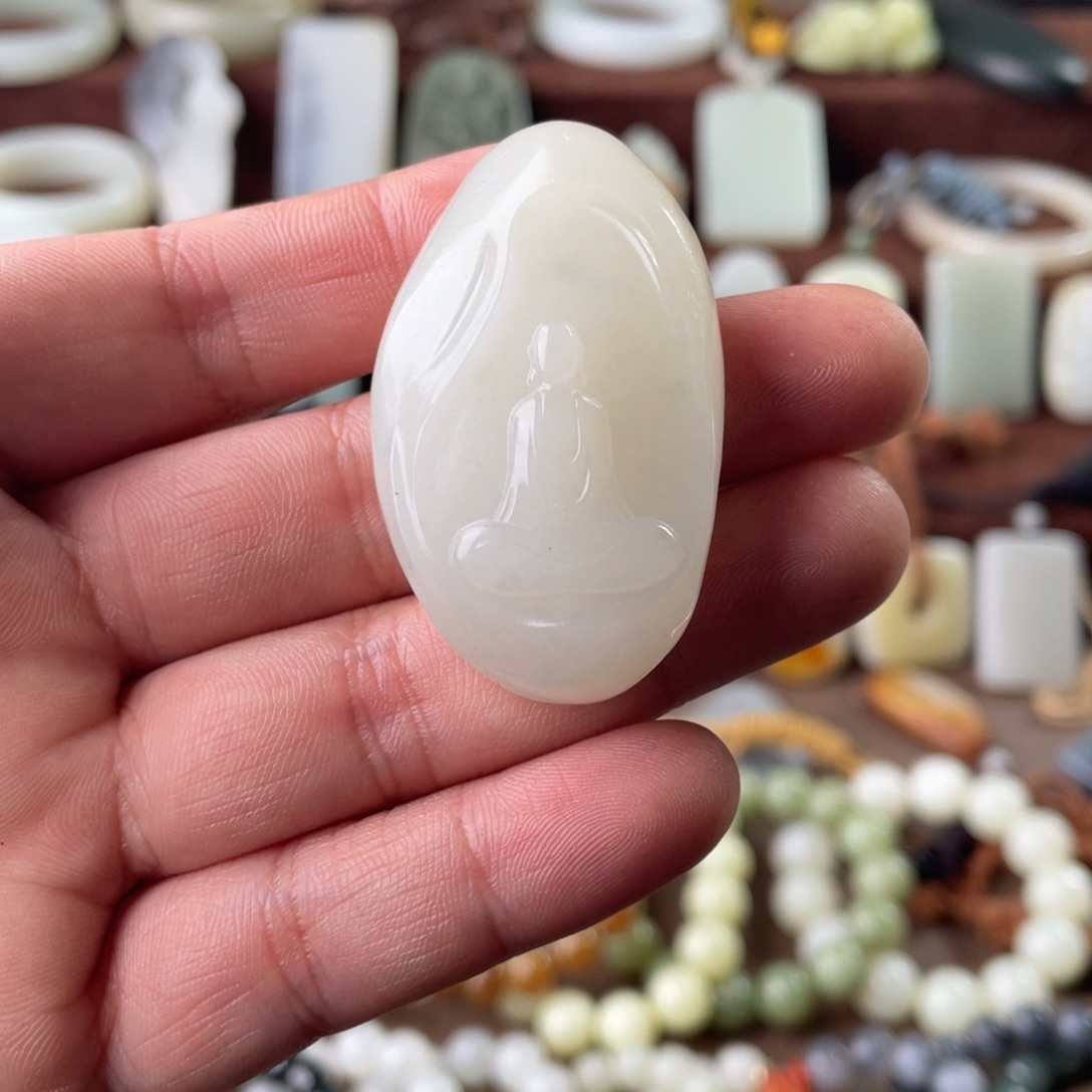 和田玉颈饰未镶嵌