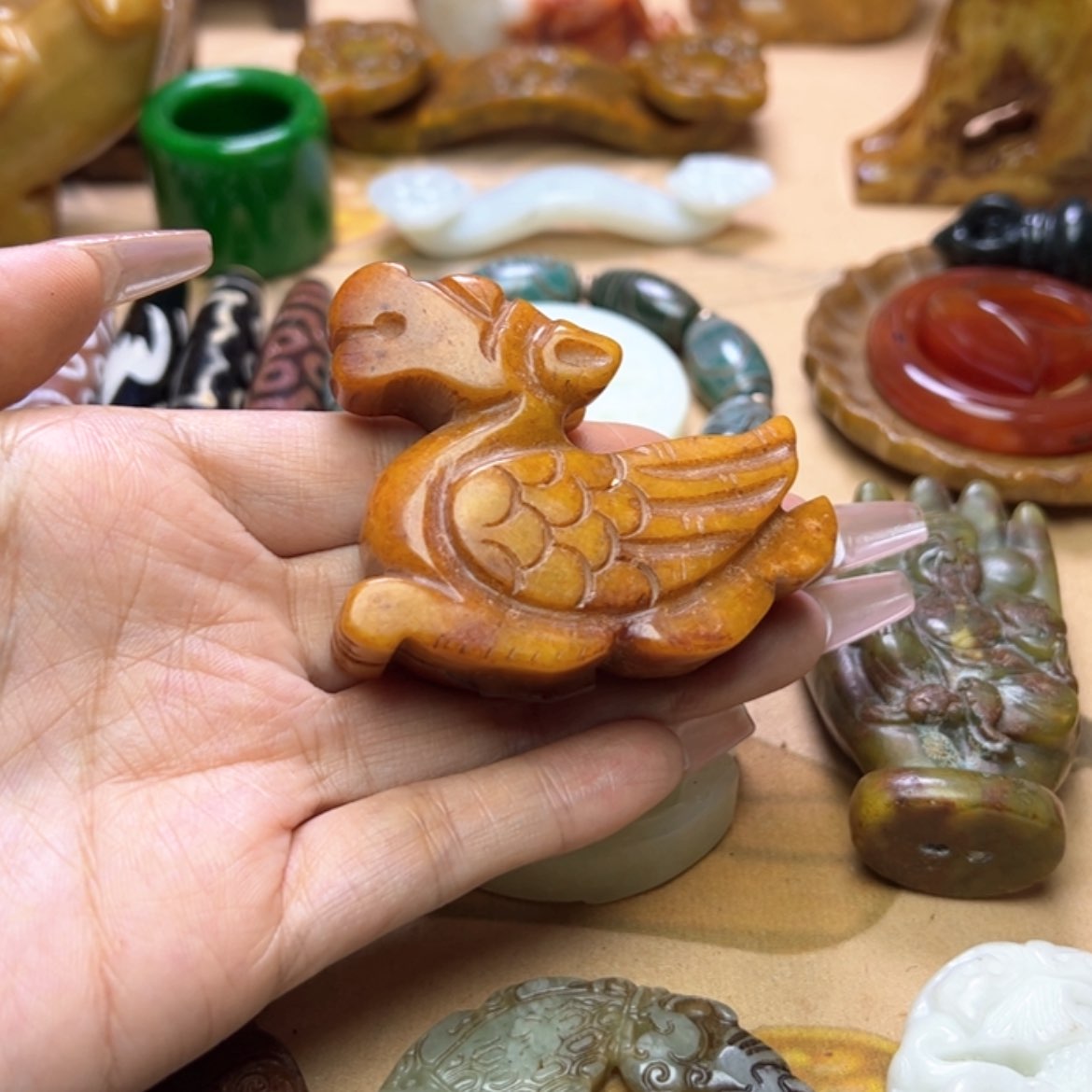 【闪购商品】蛇纹石玉颈饰未镶嵌