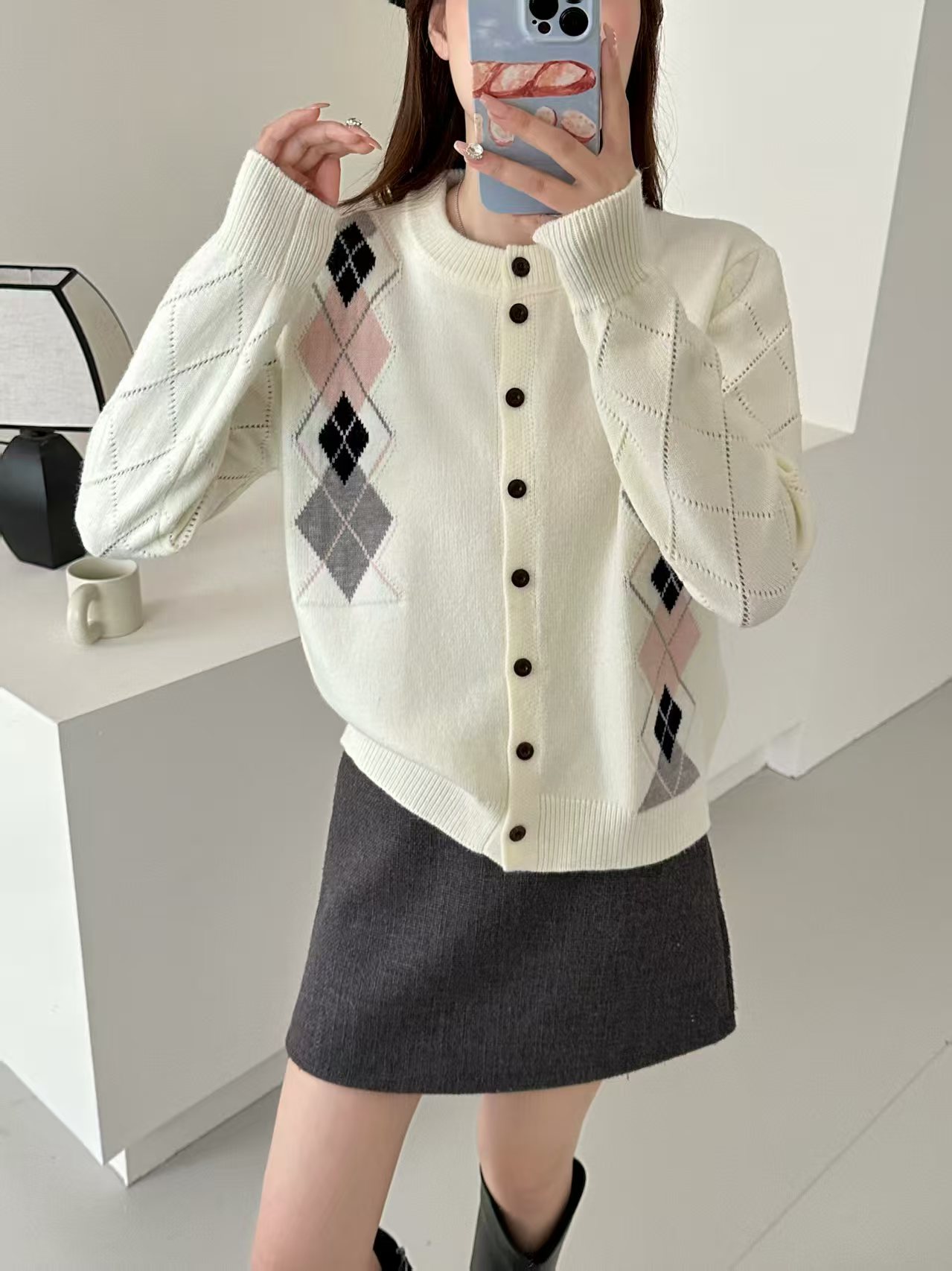 【雪儿】5622-菱格圆领长袖宽松厚款短款女安迪绒针织开衫毛衣外套