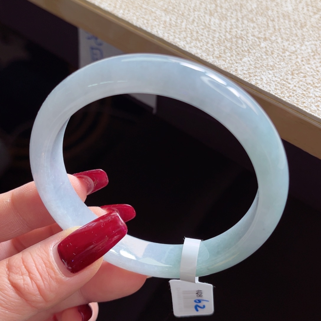 翡翠手镯未镶嵌手镯