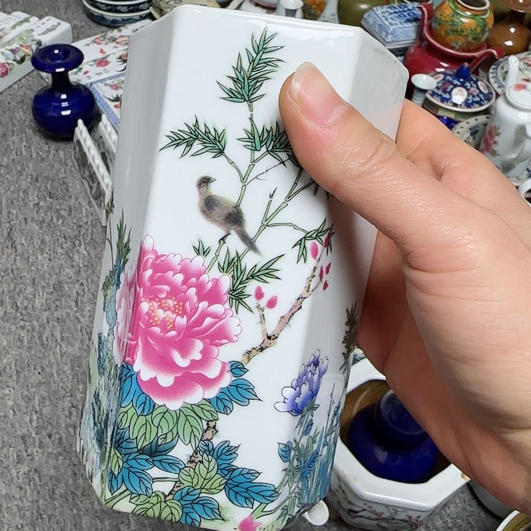 摆件瓷器的工艺技术水平