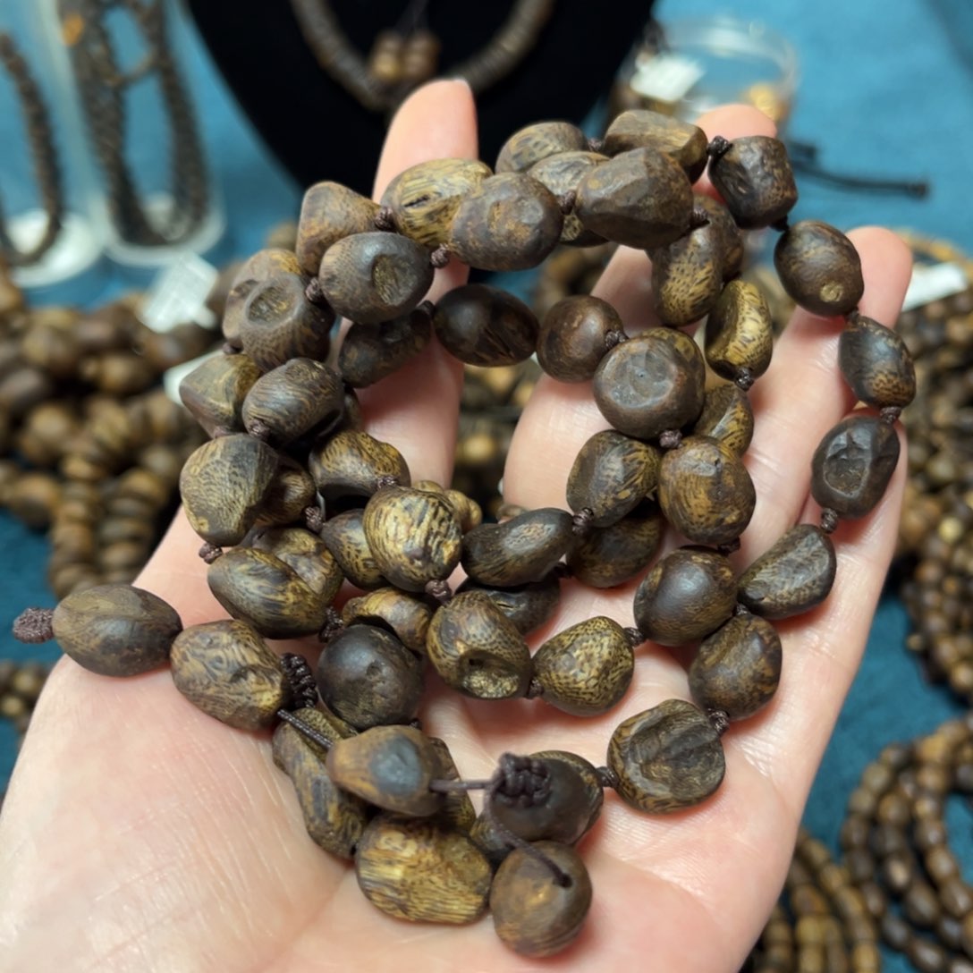 沉香手串乌身卡1.0-37克多样性发货一条