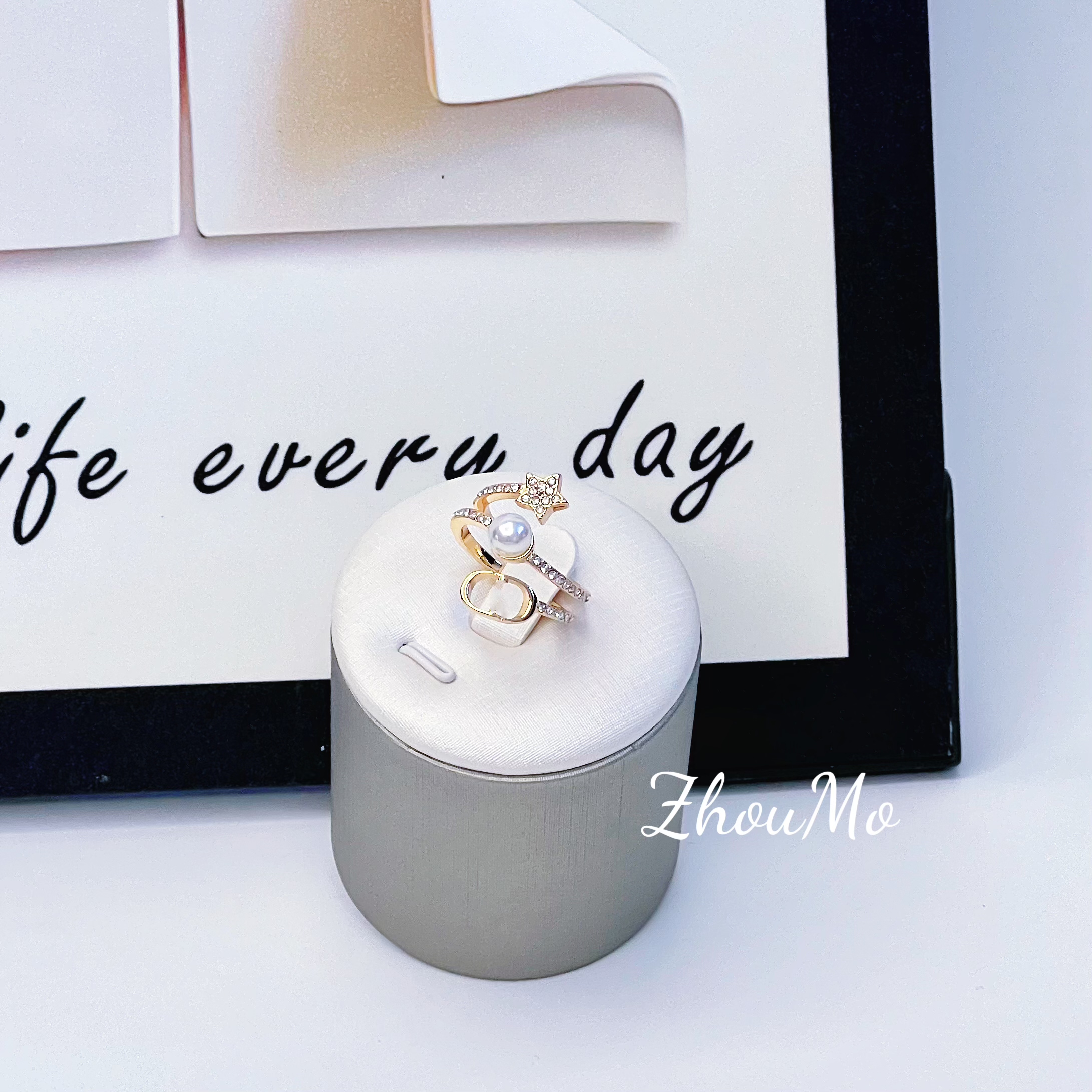 铜合金戒指 【MOMO】字母三圈戒指 B-161