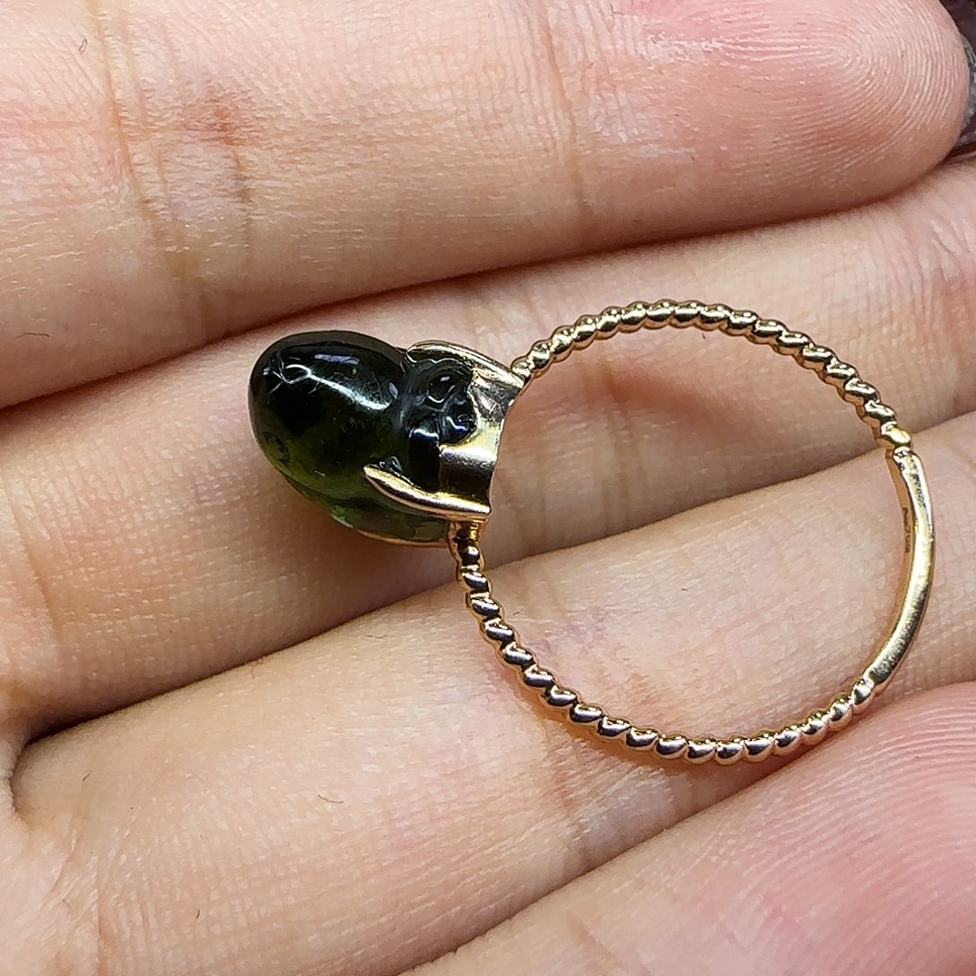 18K金镶嵌碧玺戒指11236699