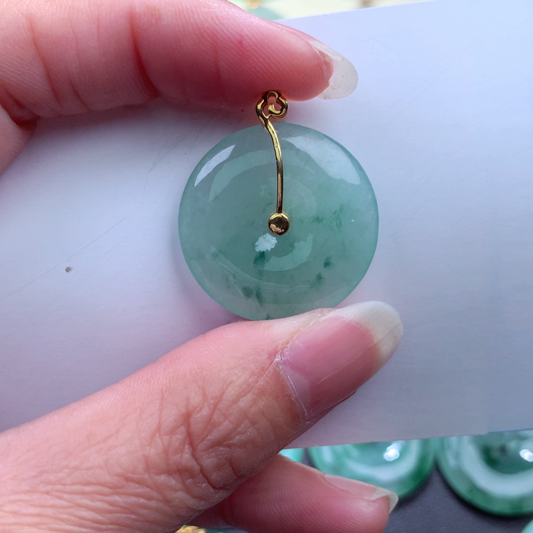 翡翠吊坠(不含链)18K金镶嵌