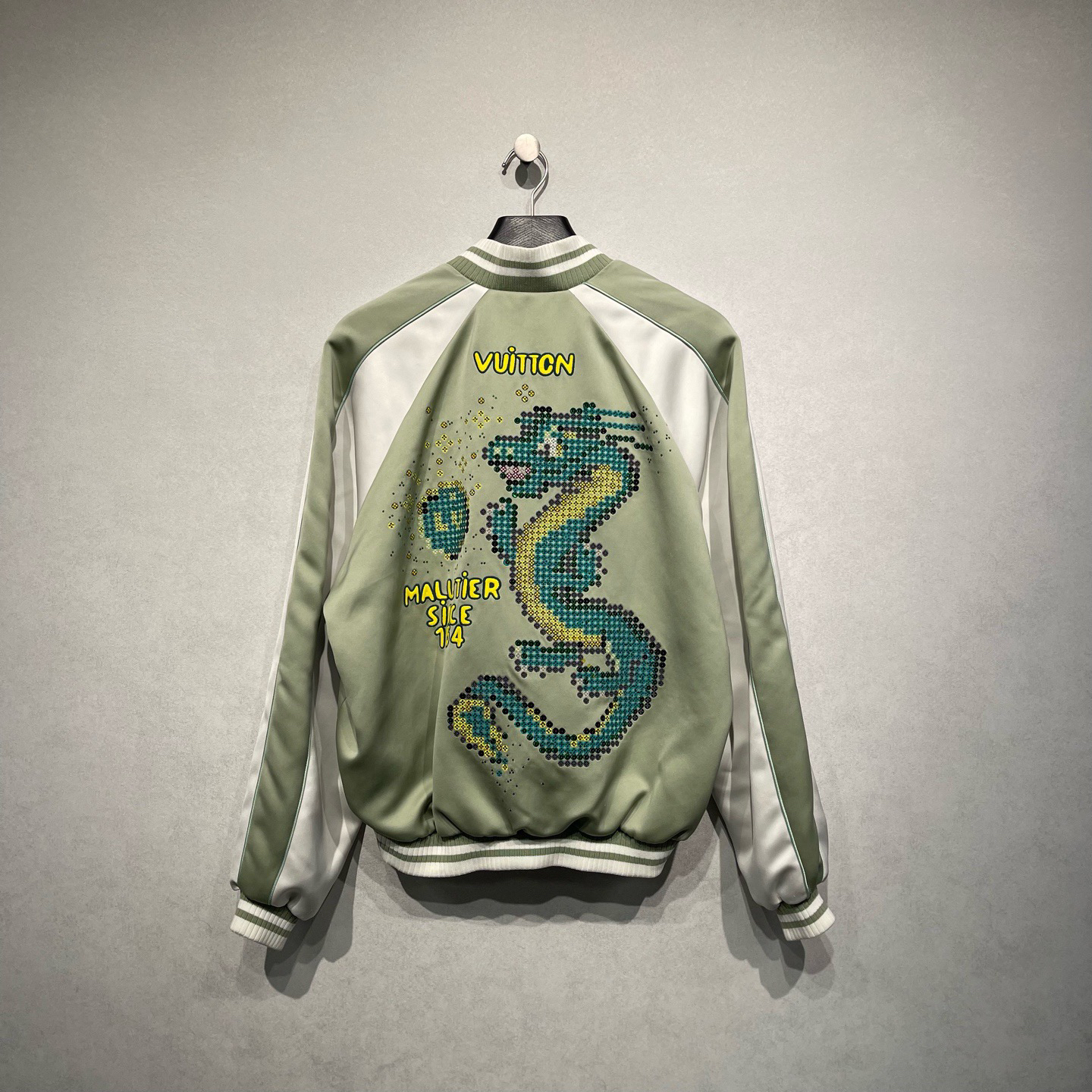 未使用 LouisVuitton/路易威登 菲董联名卡通龙刺绣棒球服/50码