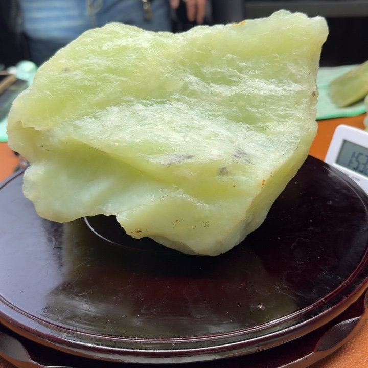 蛇纹石玉原石未镶嵌岐*15