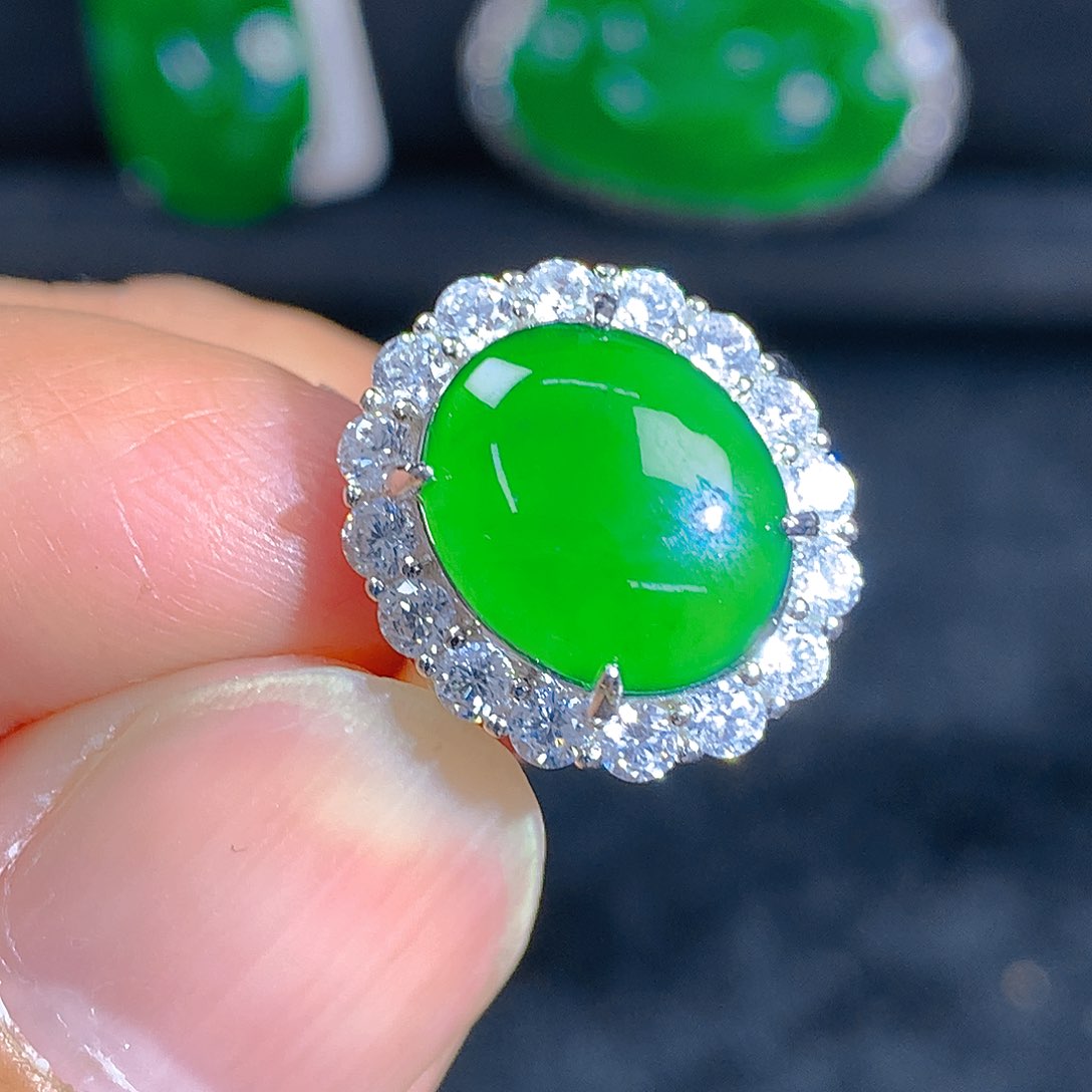 翡翠颈饰银S925镶嵌戒指