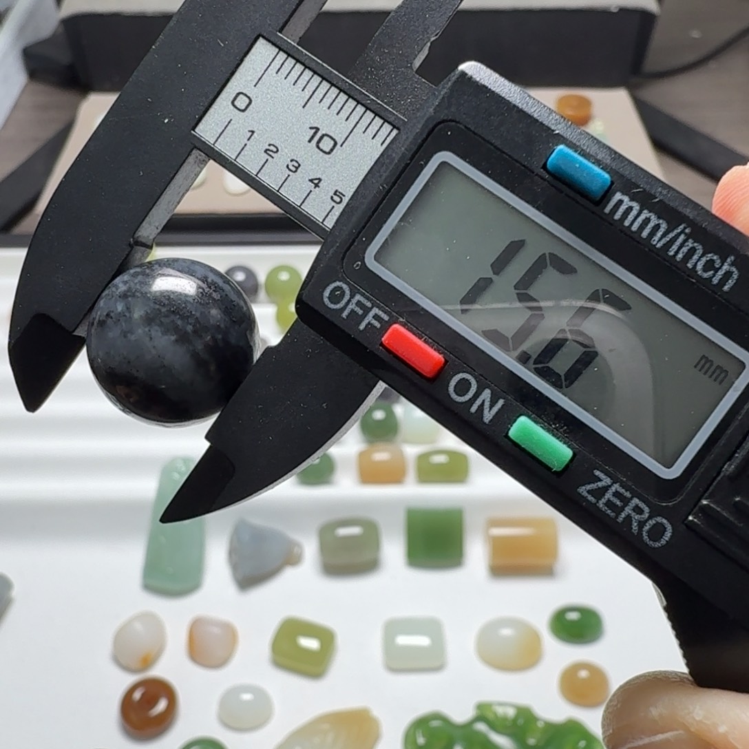 颈饰未镶嵌和田玉C**o