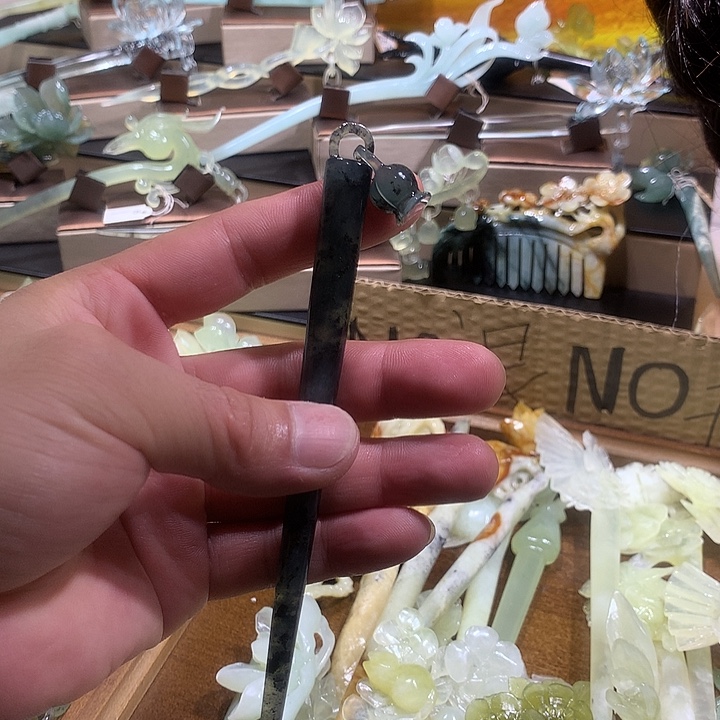 合金蛇纹石玉发饰