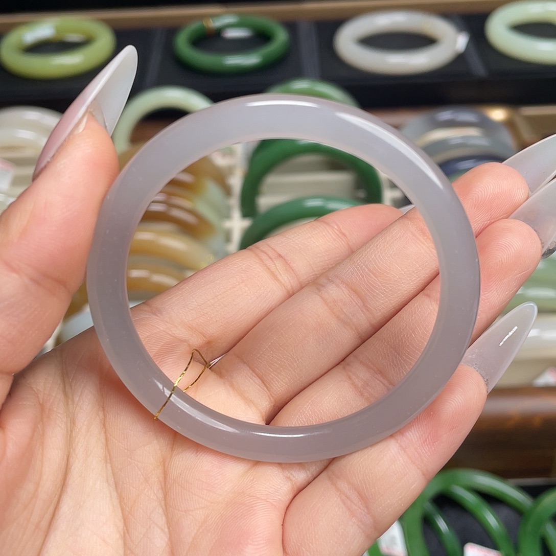 和田玉未镶嵌手镯冰紫！51