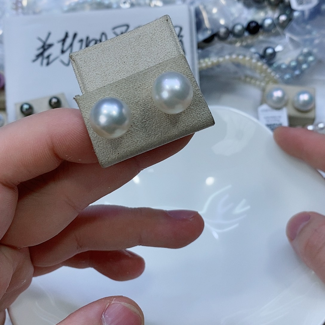 海水珍珠耳饰18K金镶嵌