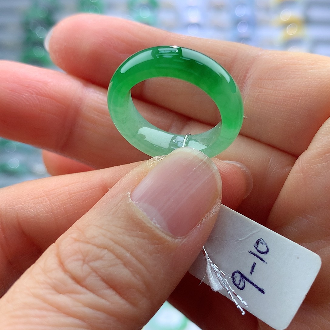 翡翠戒指未镶嵌9-10号