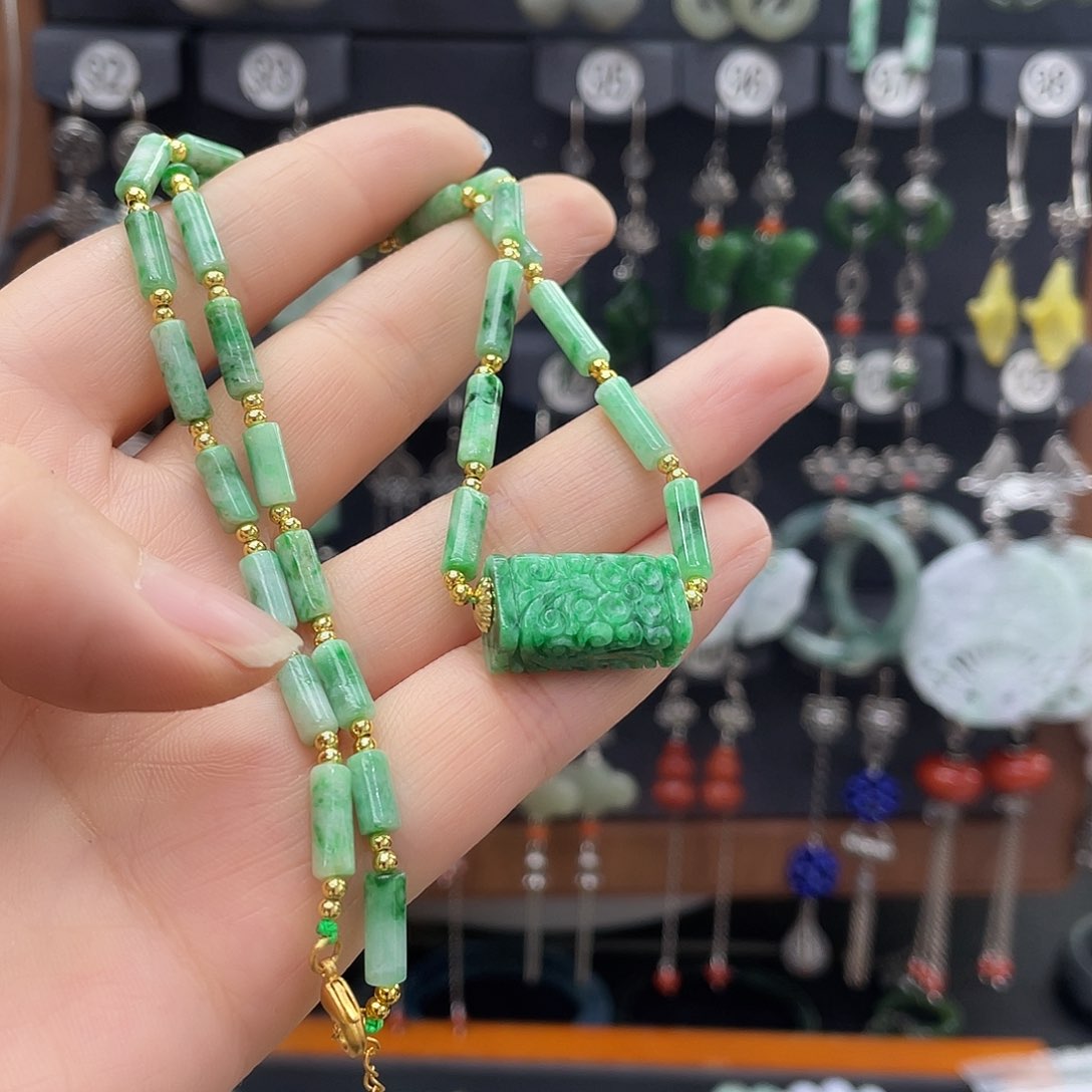 翡翠颈饰银S925镶嵌红***阳928fhhjhh