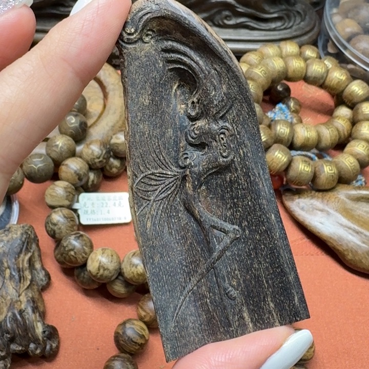 大叶紫檀（黑酸枝木类）