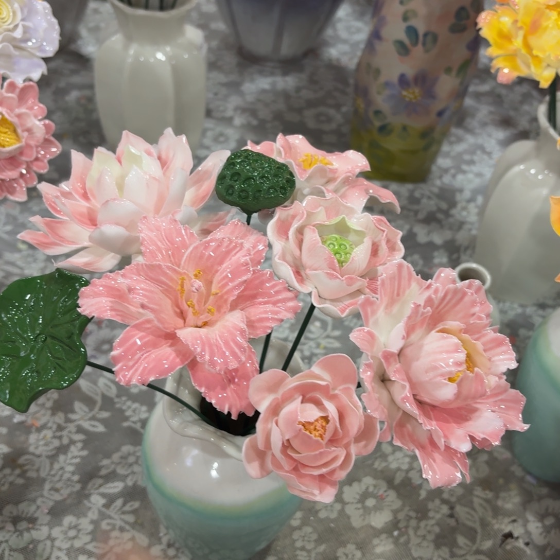 2844 陶瓷花拍满20元发货，退款拉黑