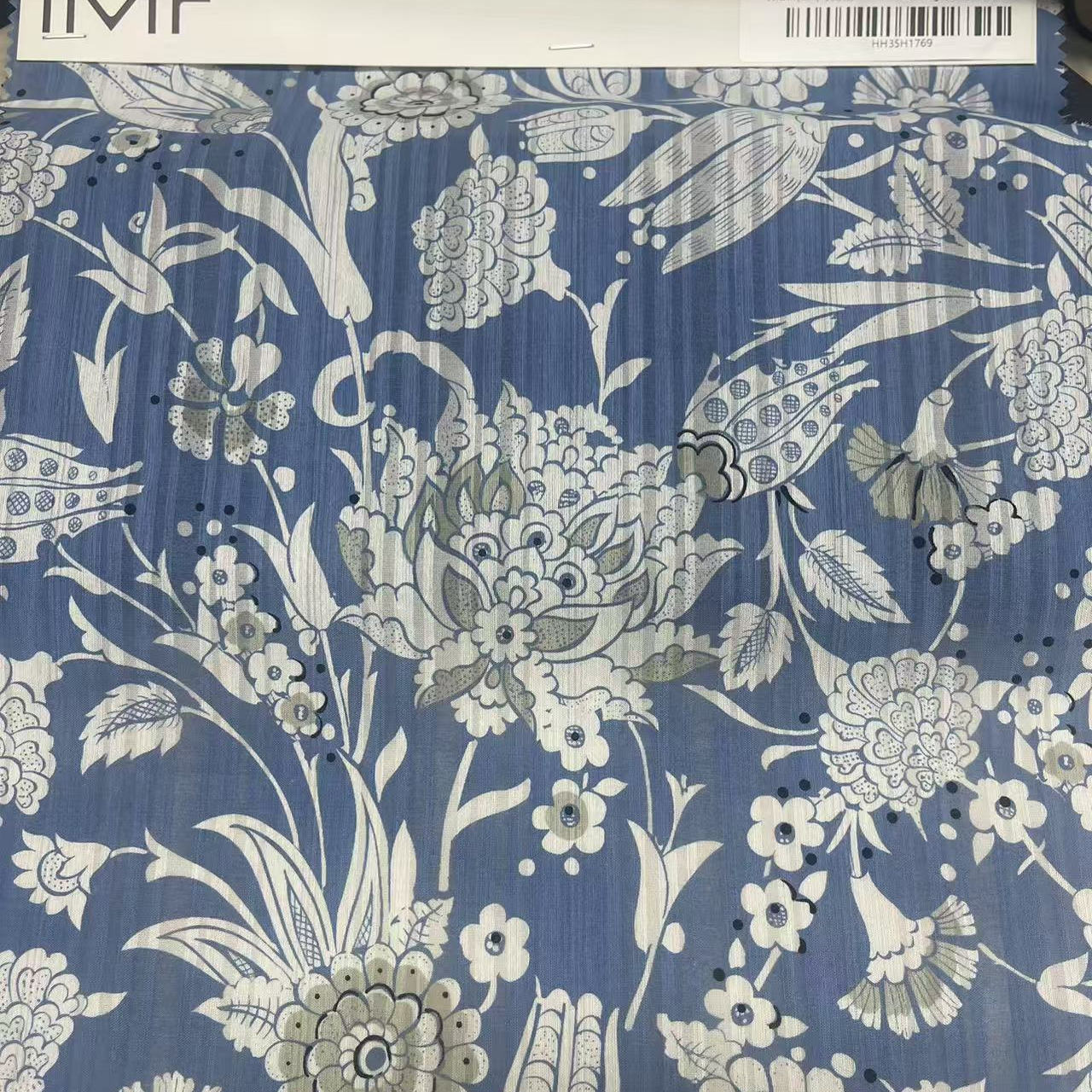 意大利织造 65%棉35%时装条状底部印花服装布料 幅宽160CM 135G/M