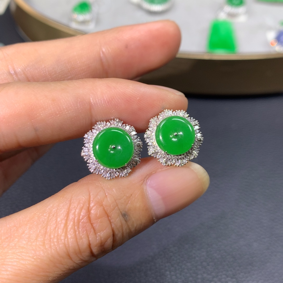 翡翠耳饰18K金镶嵌翡翠