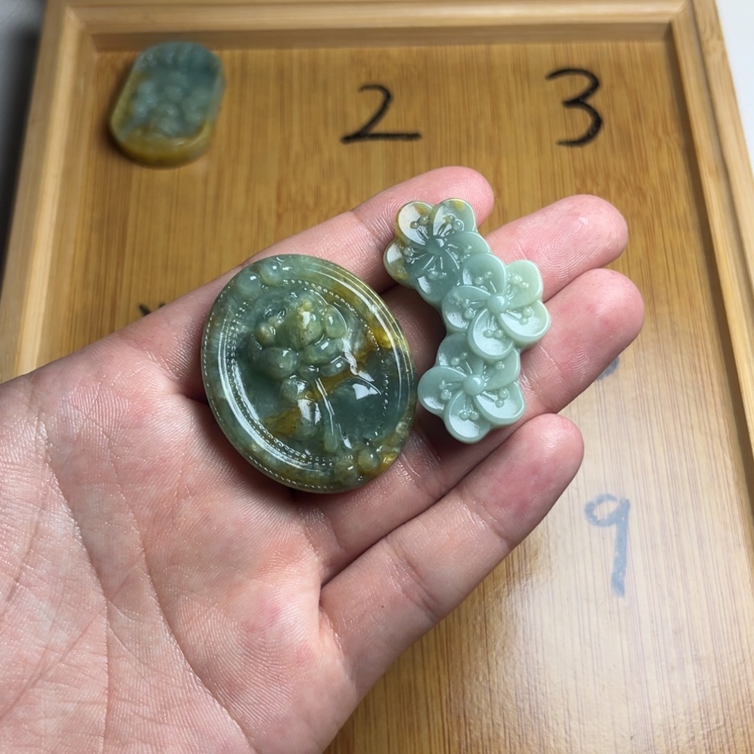 ㅤ***ㅤ蛇纹石玉未镶嵌颈饰