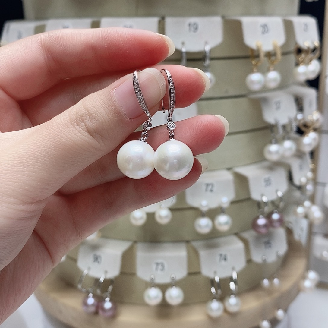 淡水珍珠耳饰银S925镶嵌人****见