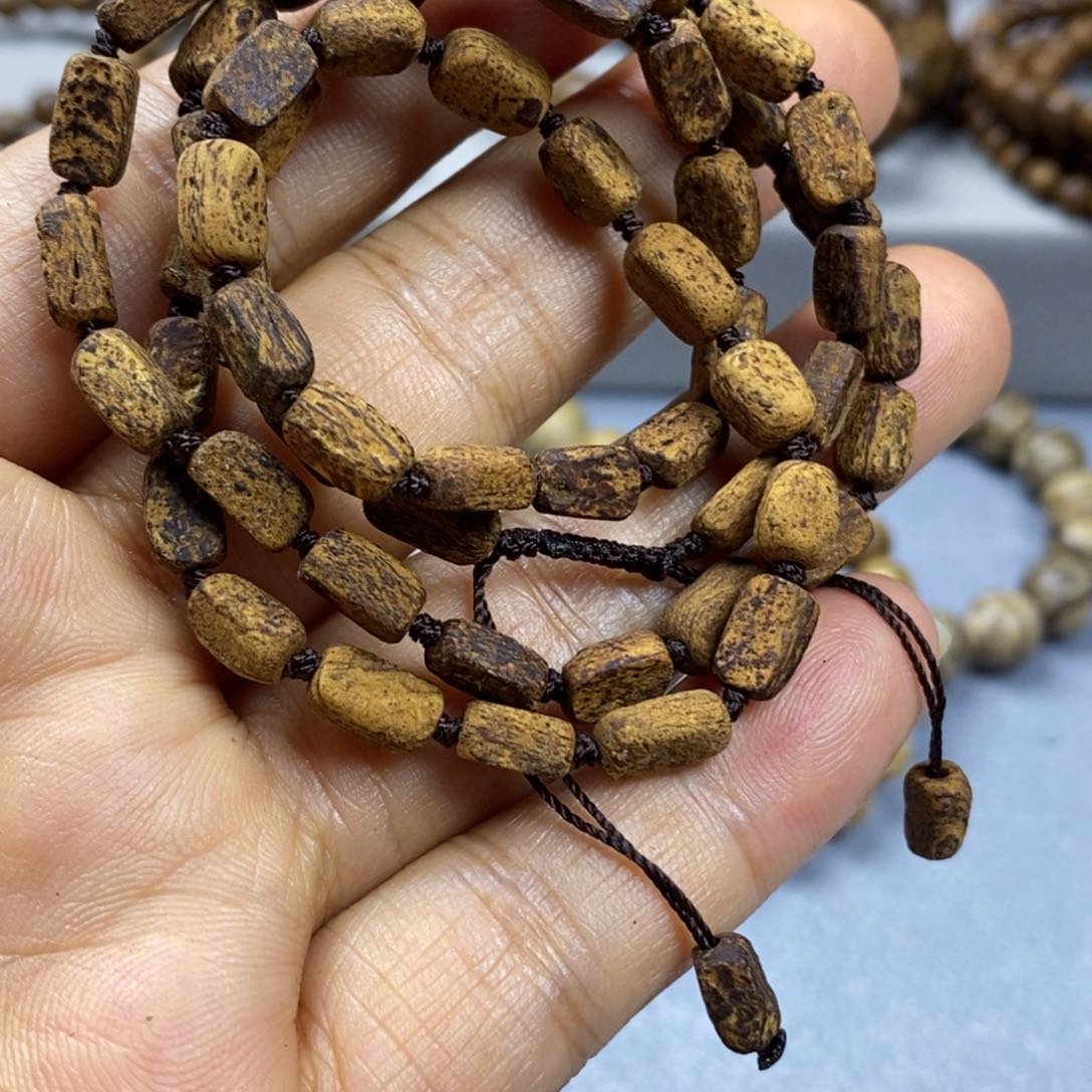 沉香沉香碎屑斯里兰卡红土4.6克