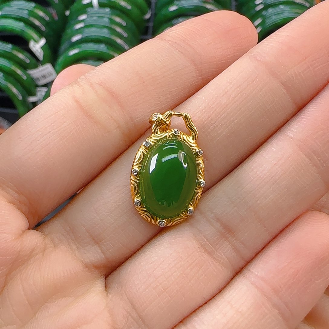 颈饰银S925镶嵌和田玉碧玉蛋面吊坠