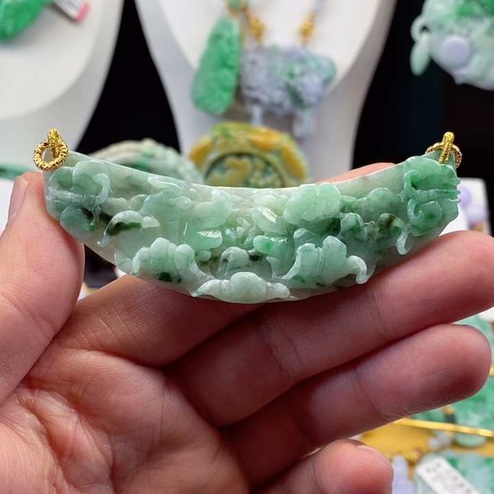 翡翠颈饰未镶嵌翡翠吊坠挂件