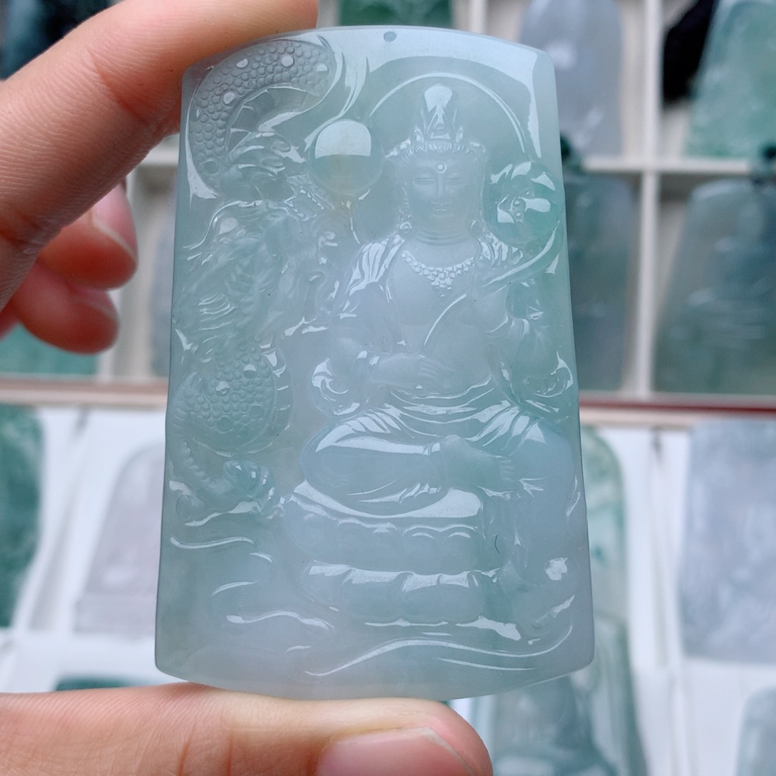 翡翠颈饰未镶嵌熟****人御龙观音