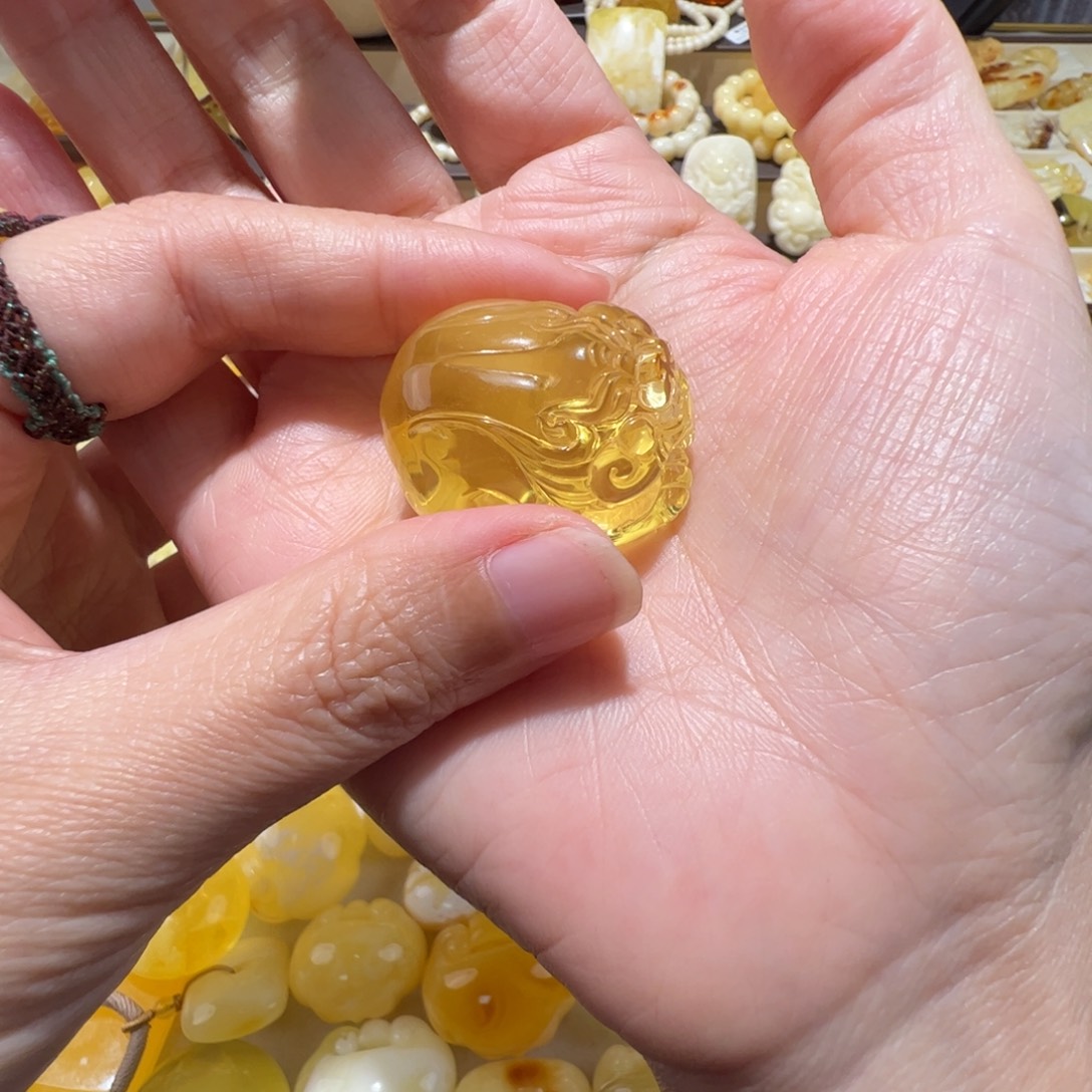 琥珀未镶嵌裸石蜜蜡