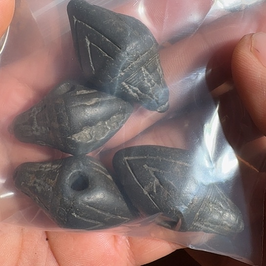 用***1柏香籽/百香籽吊坠