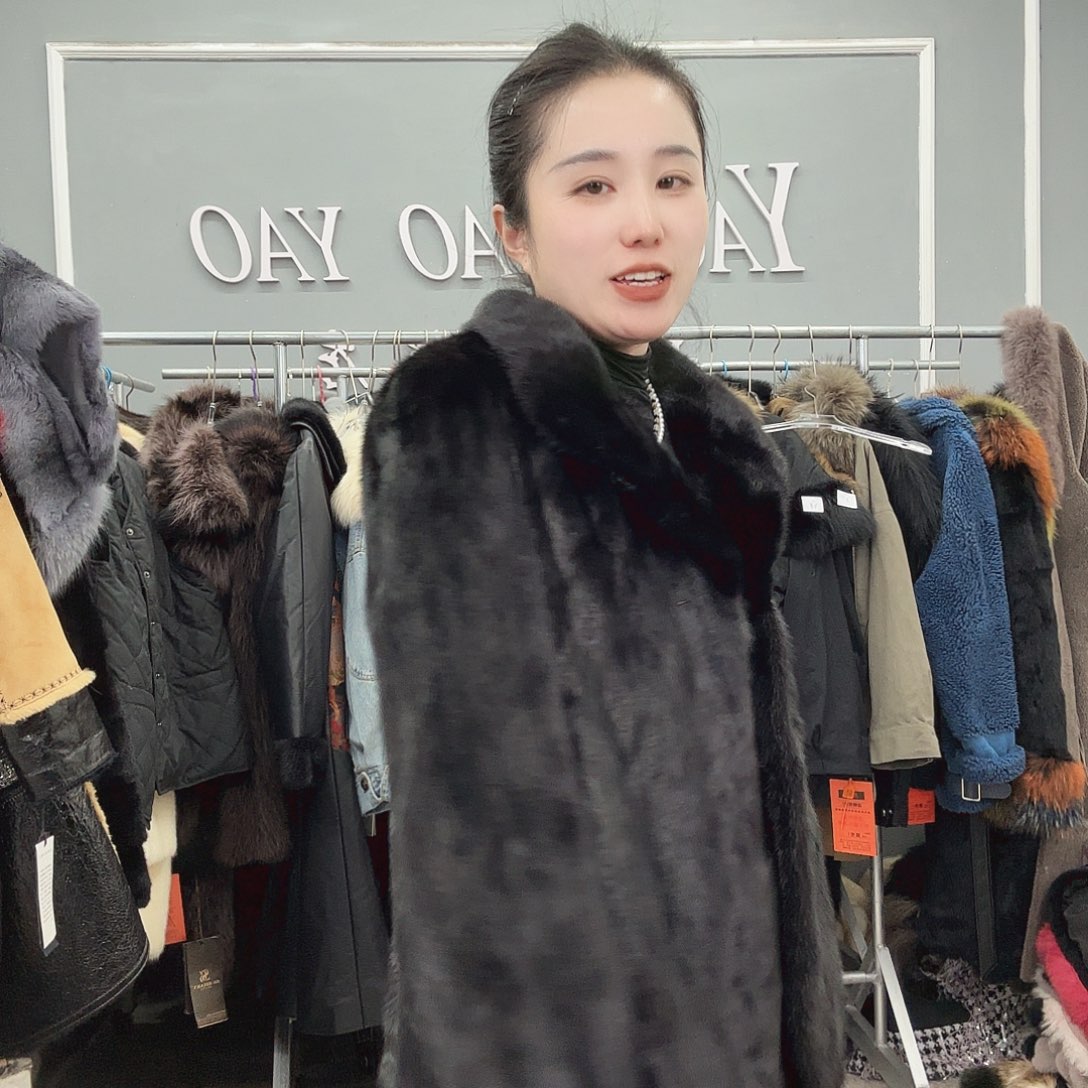 姚小妖家高端皮草