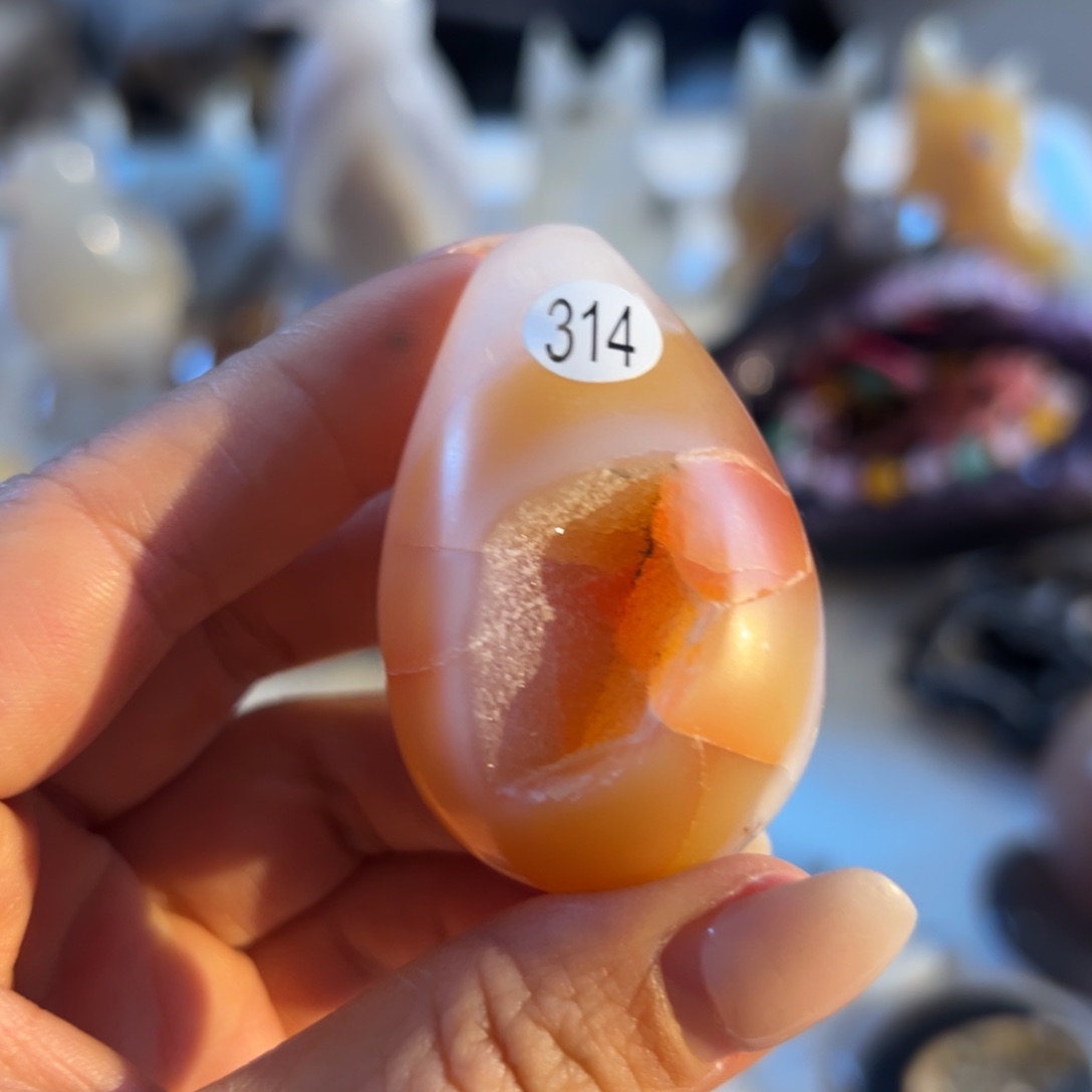 玛瑙/玉髓未镶嵌雕刻件