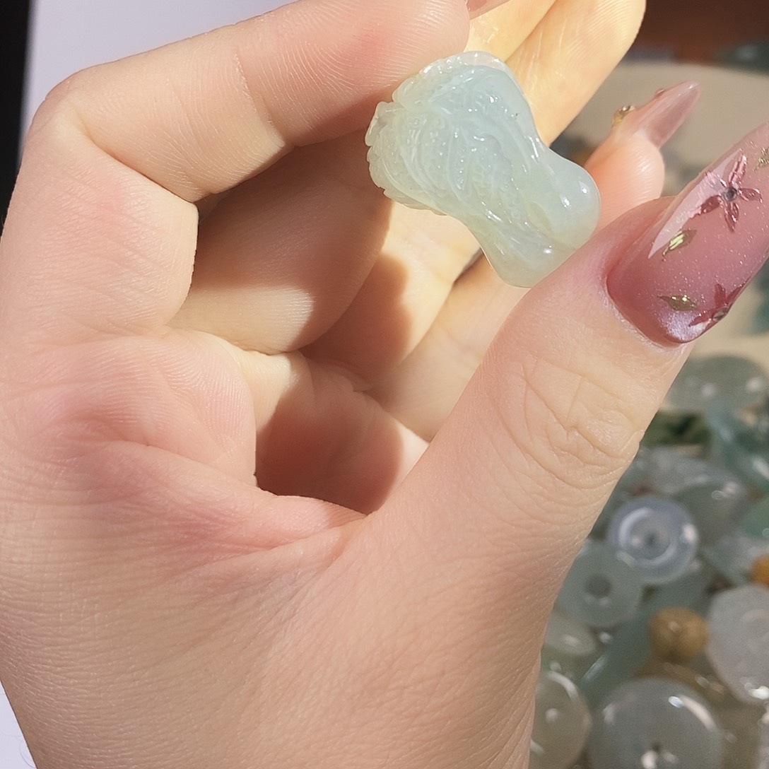 翡翠未镶嵌挂件翡翠