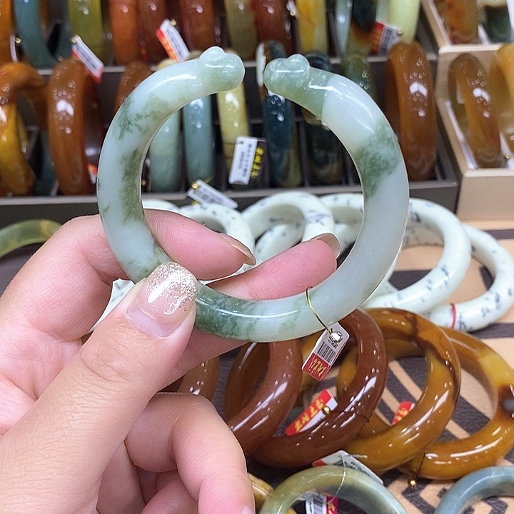 未镶嵌蛇纹石玉手镯