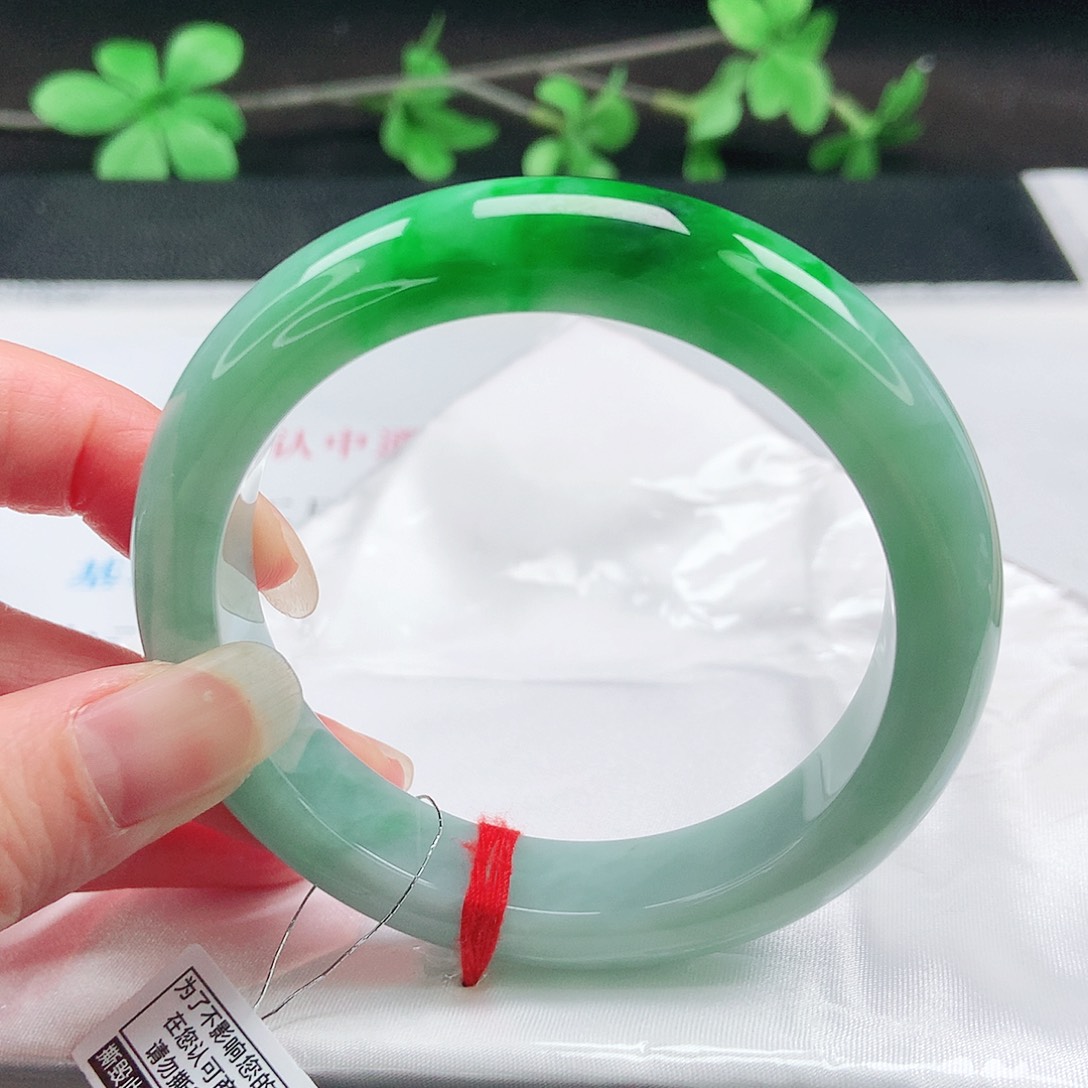 未镶嵌手镯翡翠58圈