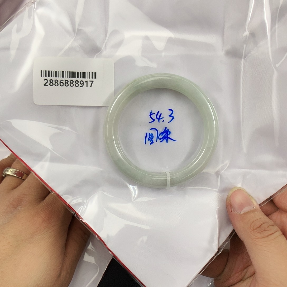 翡翠手镯未镶嵌天然缅甸翡翠手镯