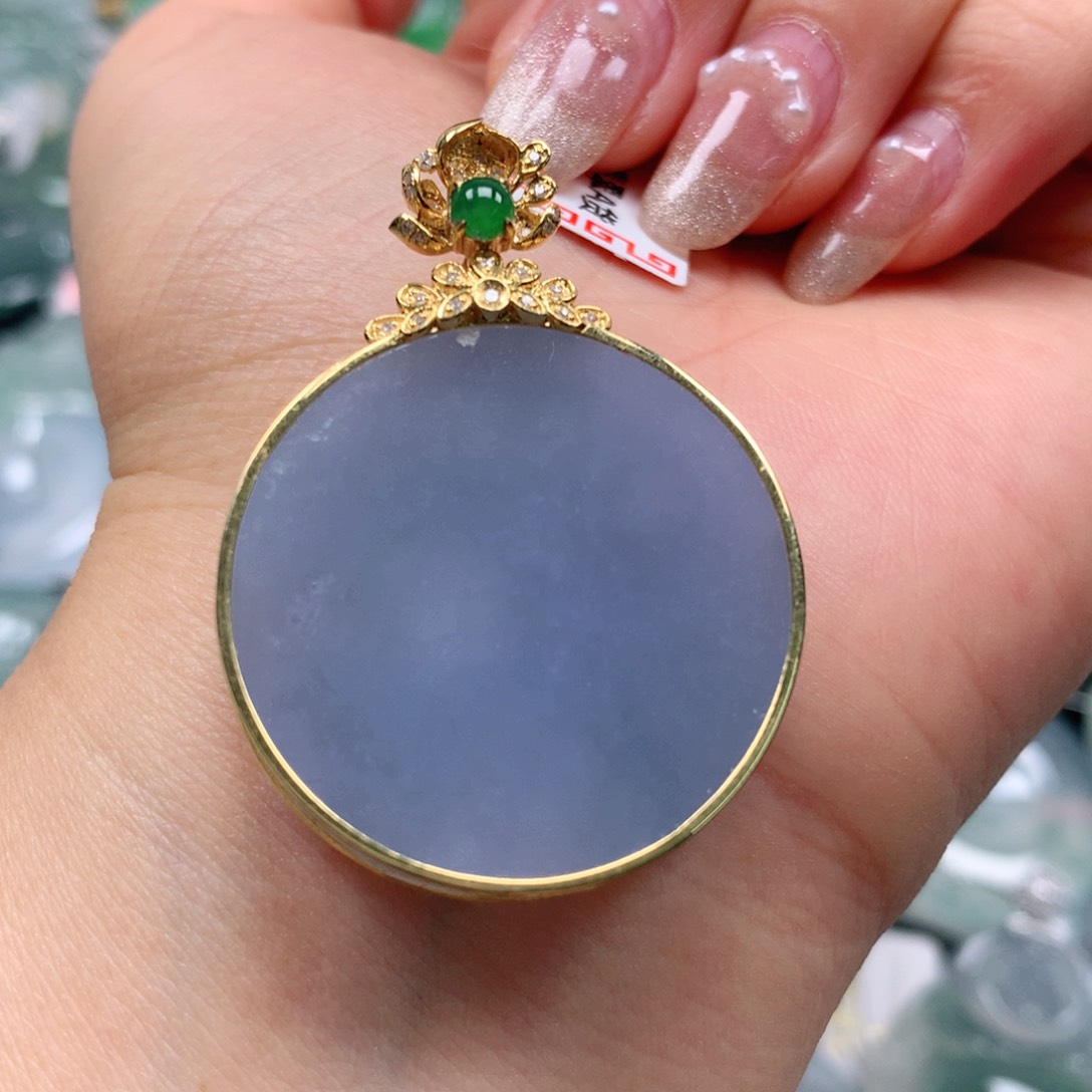 翡翠颈饰18K金镶嵌天然翡翠