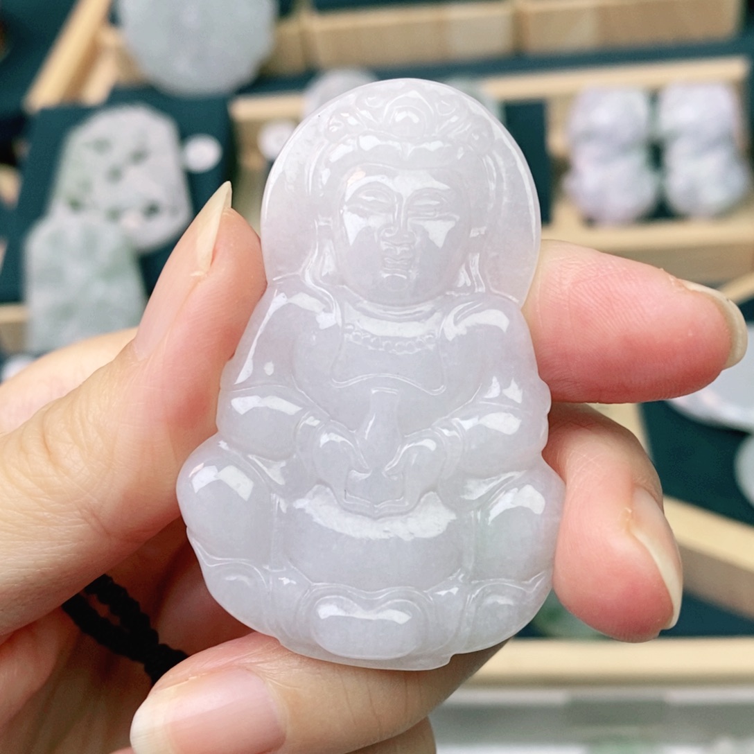 䖝***二颈饰未镶嵌翡翠观音（不退货）