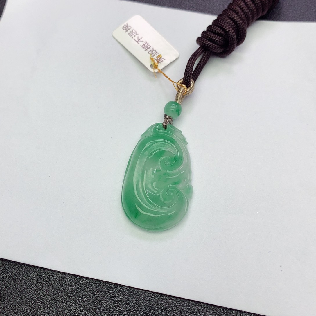 石英质玉颈饰未镶嵌G****s