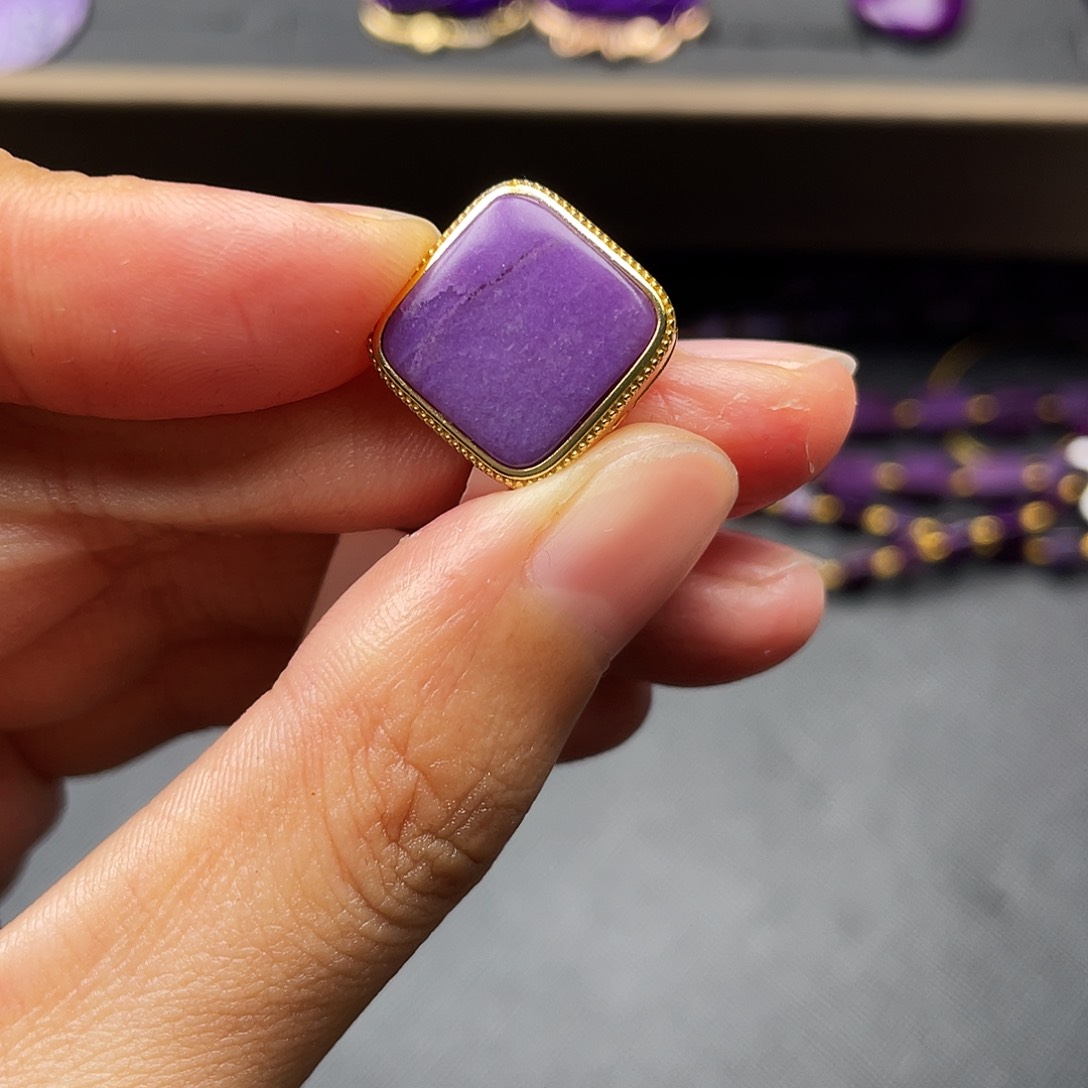 苏纪石（舒俱来）盒子银S925镶嵌