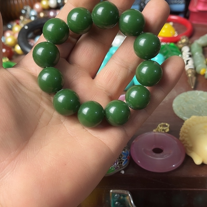 未镶嵌和田玉（糖玉）挂件