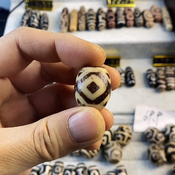 玛瑙/玉髓合金颈饰