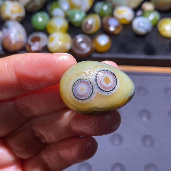 未镶嵌玛瑙/玉髓珠宝半成品骏**刀
