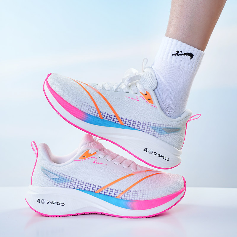 【女子鲲鹏2.0，加厚网面】贵人鸟女回弹休闲缓震碳管跑鞋P245922