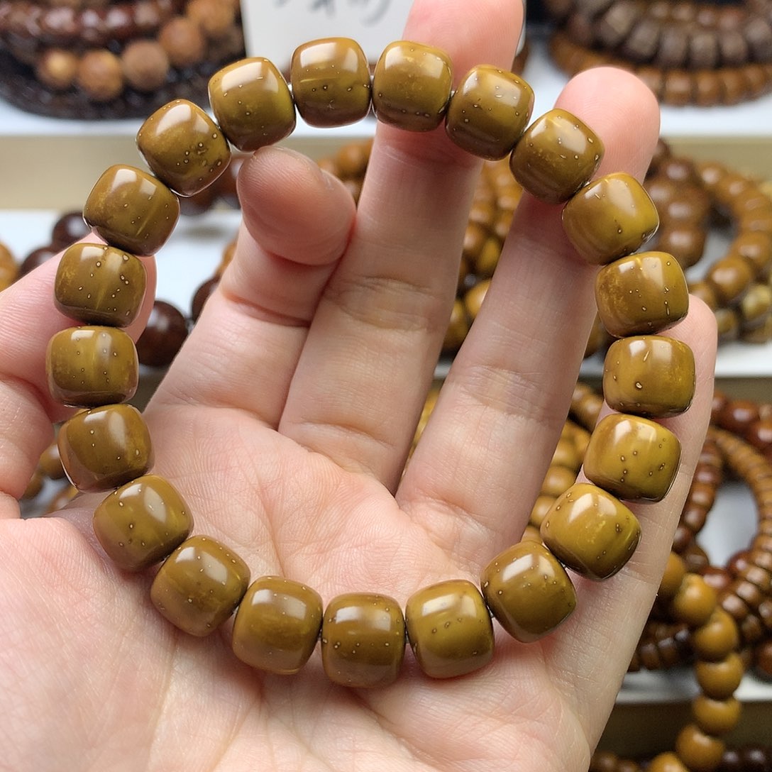 【闪购商品】紫金鼠手串啊*11*10…………